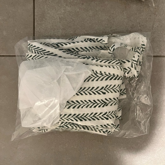 Emerson Fry HIGH NECK SHORT DRESS -
CLIMBING VINES LINEN NEW - Picture 8 of 14